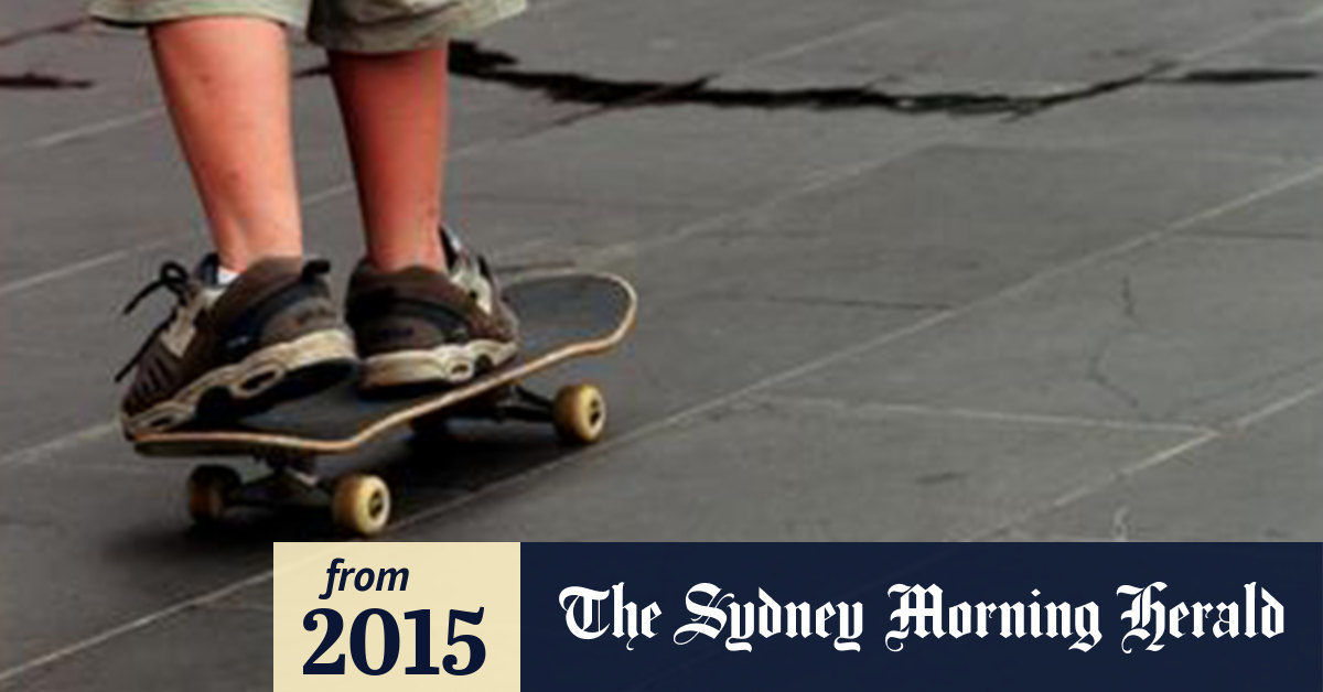 Video Skateboarder killed after colliding with a truck